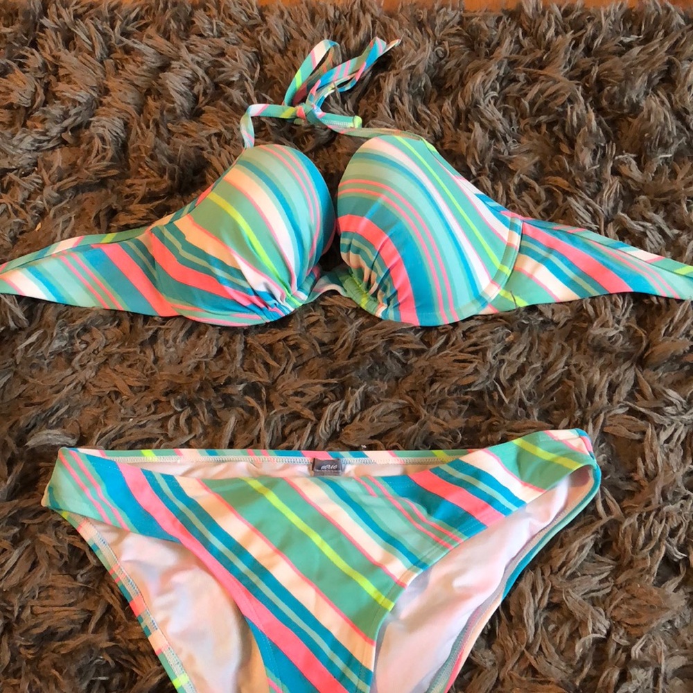 Bathing suit